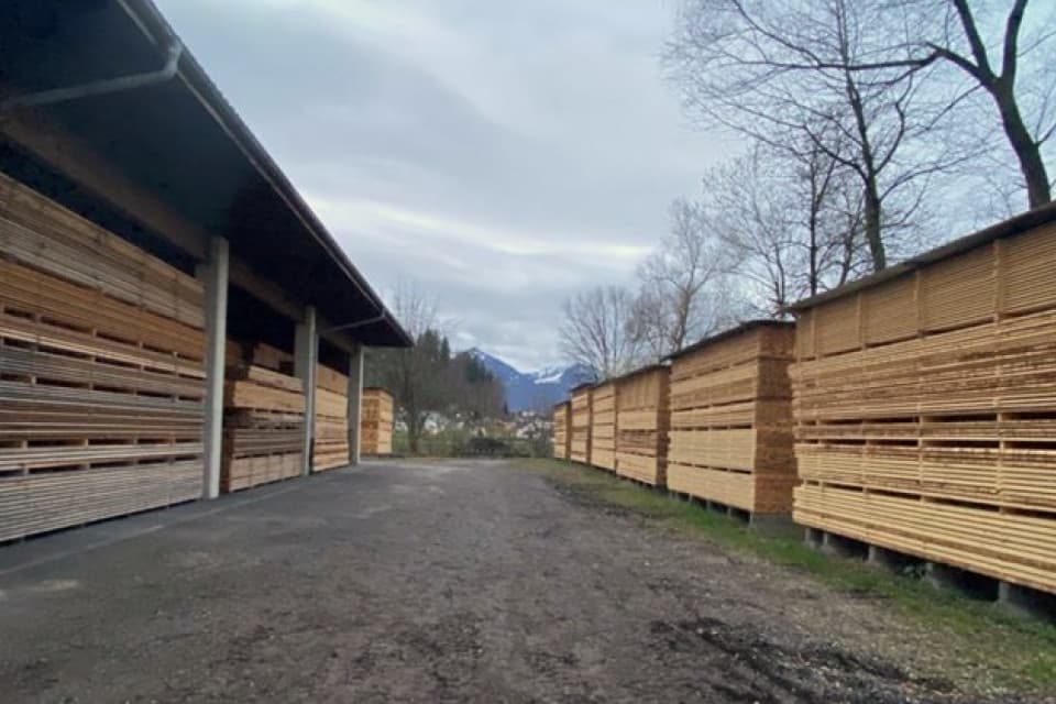 SCHREINER/IN? SCHREINEREI-TECHNIKER/IN? Bei uns bist du richtig!