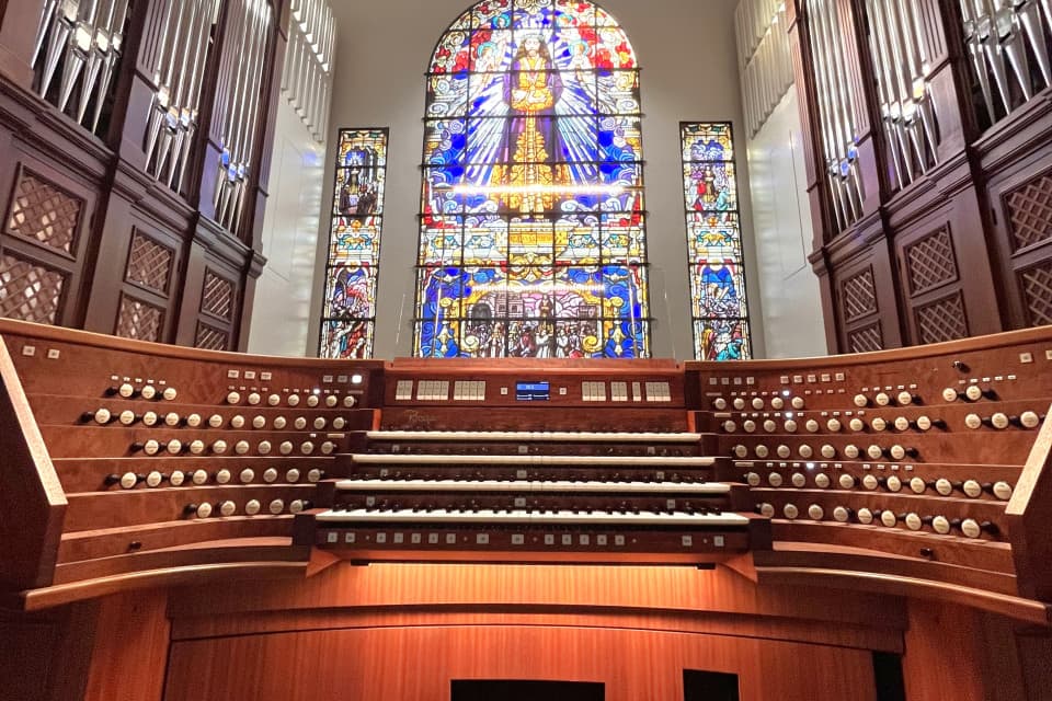 Erste Rieger-Orgel in Madrid (92/IV)