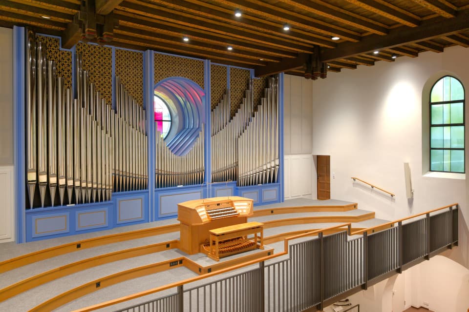 Die neue Orgel der Pfarrkirche Herz Jesu in Lenzburg (CH)
