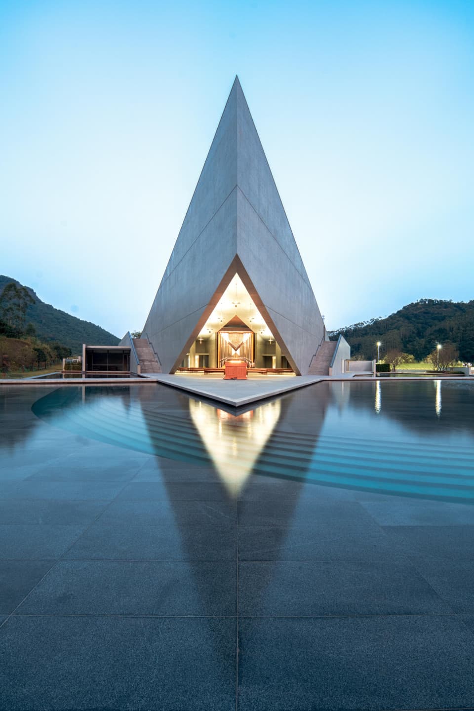 Eine Orgel halb im Freien - der neue Konzertsaal in Springwoods (China)